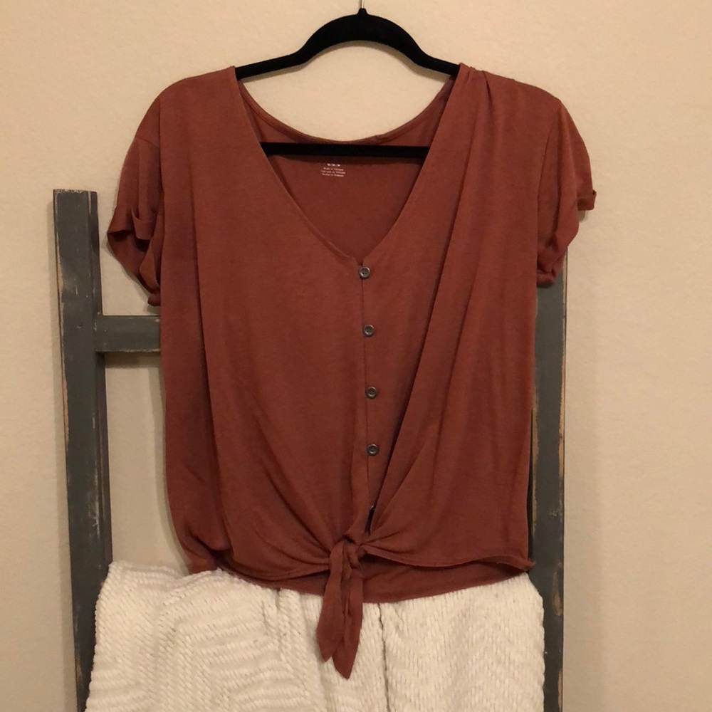 American Eagle button down top